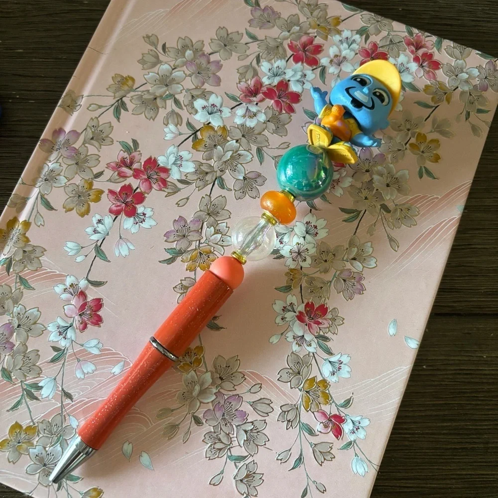 Disney Doorables: Aladdin: Genie Summer handmade beaded pen